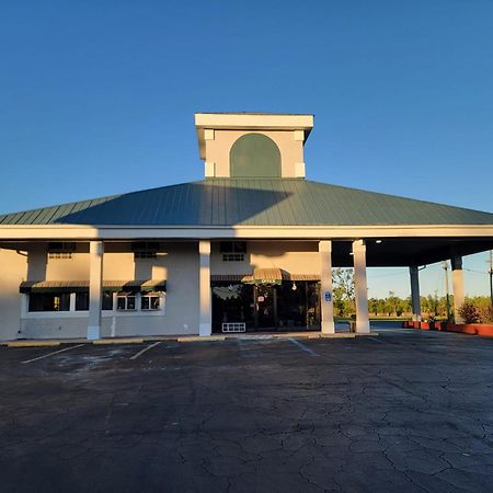Econo Lodge Perry Bagian luar foto