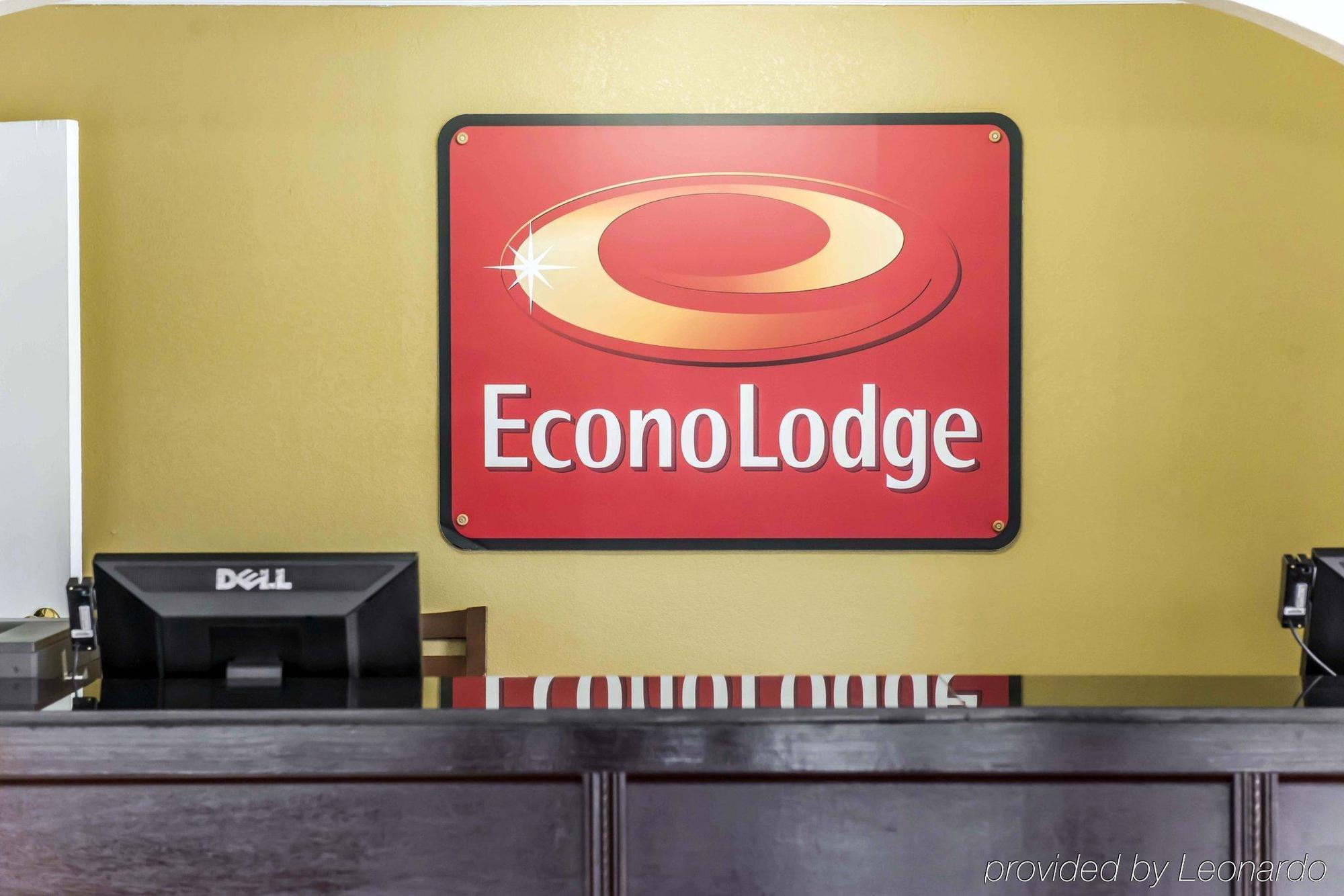 Econo Lodge Perry Bagian luar foto