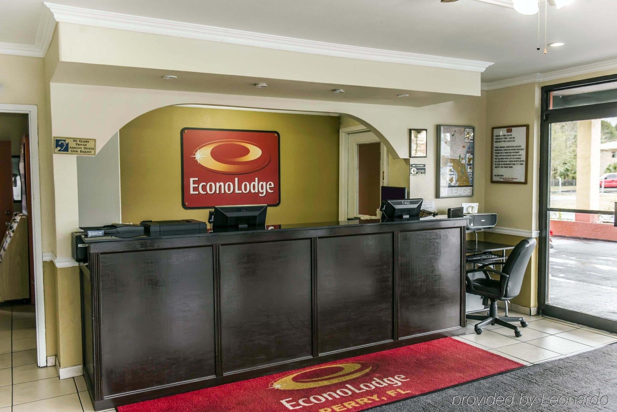 Econo Lodge Perry Bagian luar foto